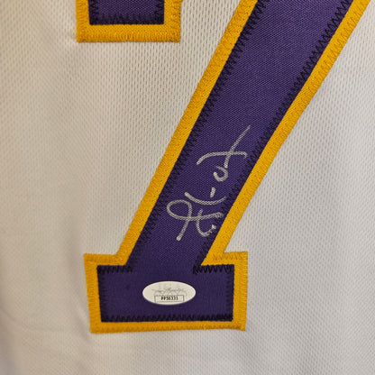 Lamar Odom Jersey Signed